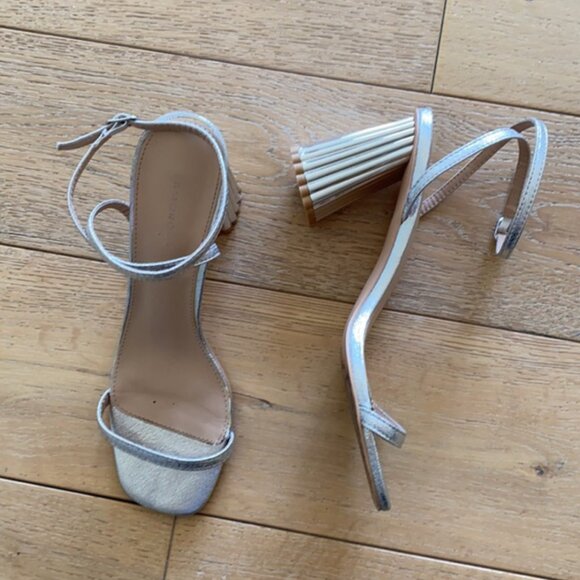 ANTHROPOLOGIE SCALLOPED BLOCK HEEL STRAPPY SANDALS - Picture 2 of 9